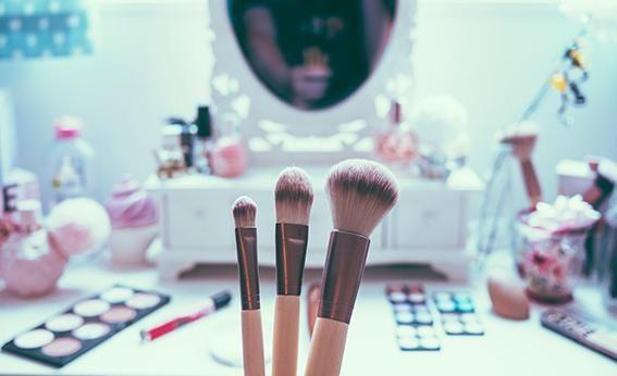 Buying Guide for Best Makeup Organizers: 4 Factors to Consider | NEAT BEAUTY® LTD