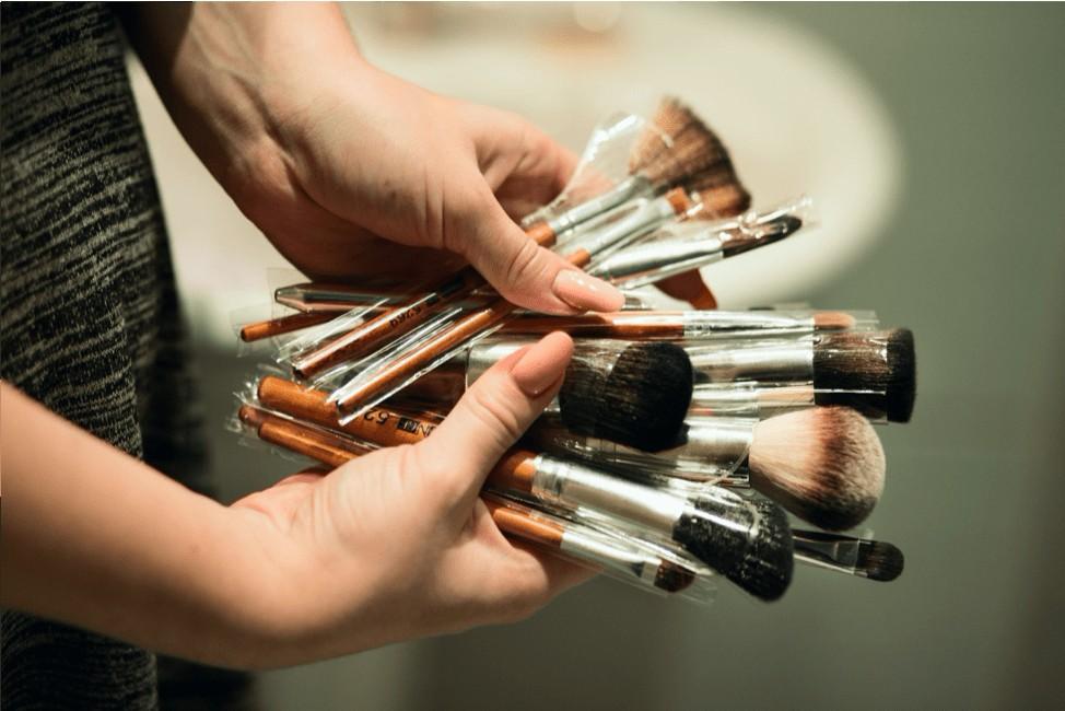 Cleaning Your Makeup Brushes: All You Need to Know | NEAT BEAUTY® LTD